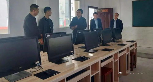 杭州泰潼商贸携手富阳电子商务，以电商服务为桥梁，温暖捐赠阳光学子